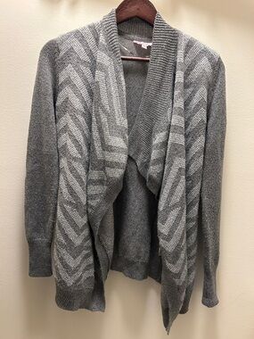 Woman’s Gray Open-Front Chevron Knit Sweater Cardigan
